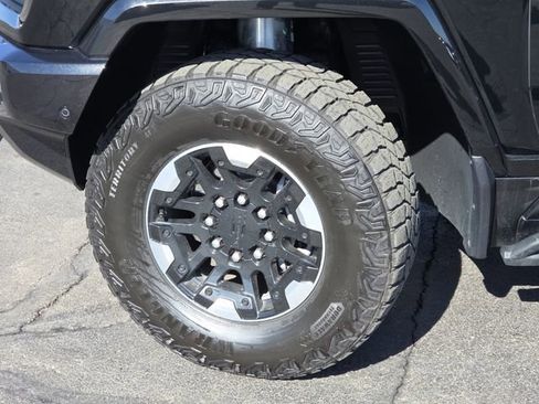 Used 2025 GMC Hummer EV 3X w/ Extreme Off-Road Package image 28