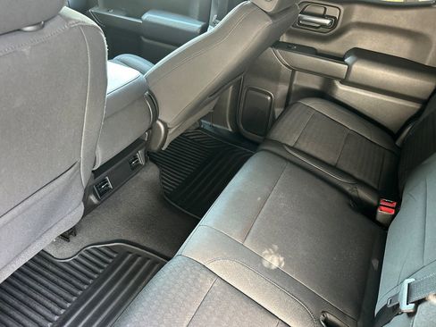 Used 2022 Chevrolet Silverado 1500 Custom Trail Boss w/ LPO, Dark Essentials Package image 15