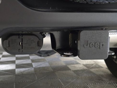 Used 2024 Jeep Wrangler Sahara w/ Technology Group image 11