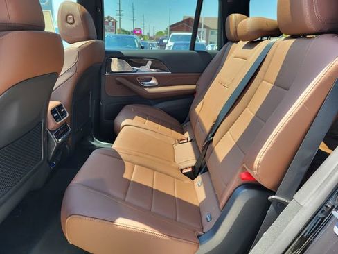 New 2025 Mercedes-Benz GLS 450 4MATIC image 4