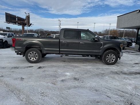 Used 2019 Ford F350 Lariat w/ Chrome Package image 12
