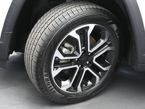 Used 2022 Jeep Compass Limited AWD/4WD image 21