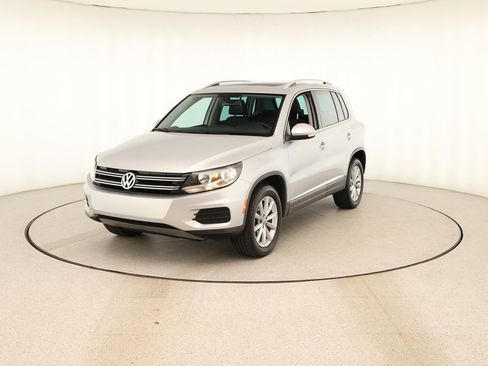 Used 2017 Volkswagen Tiguan Wolfsburg Edition FWD image 12