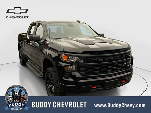 Used 2025 Chevrolet Silverado 1500 Custom Trail Boss AWD/4WD image 1