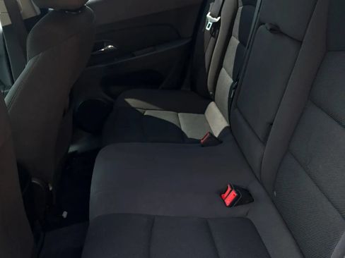 Used 2016 Chevrolet Cruze LT FWD image 27