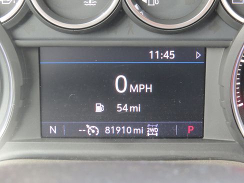 Used 2020 Chevrolet Silverado 1500 LT image 21