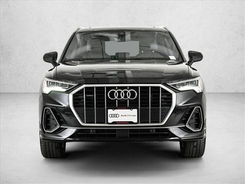 Used 2022 Audi Q3 2.0T Premium Plus image 2