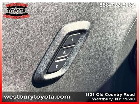 Used 2023 Dodge Challenger SRT Hellcat RWD image 18