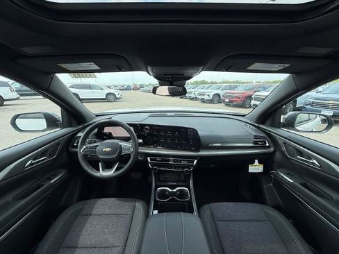 New 2026 Chevrolet Traverse LT image 25