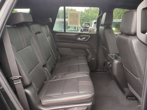 Used 2022 Chevrolet Tahoe RST w/ Luxury Package AWD/4WD image 27