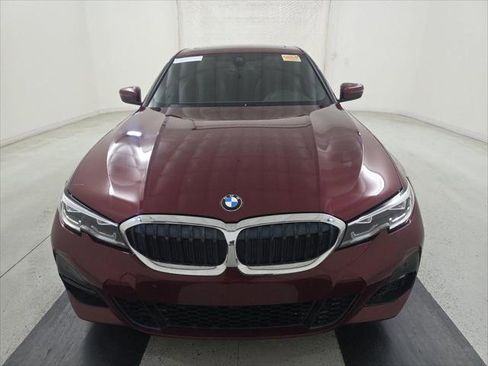 Used 2022 BMW 330i Sedan w/ M Sport Package RWD image 3