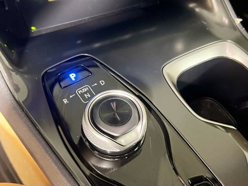 Used 2023 Lexus RZ 450e Premium image 25