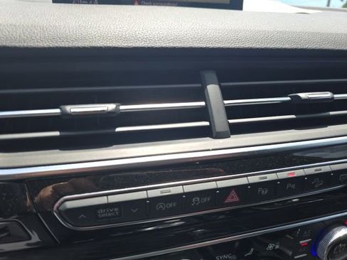 Used 2019 Audi Q7 3.0T Prestige w/ Prestige Package AWD/4WD image 13