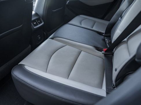 Used 2021 Chevrolet Equinox Premier image 36