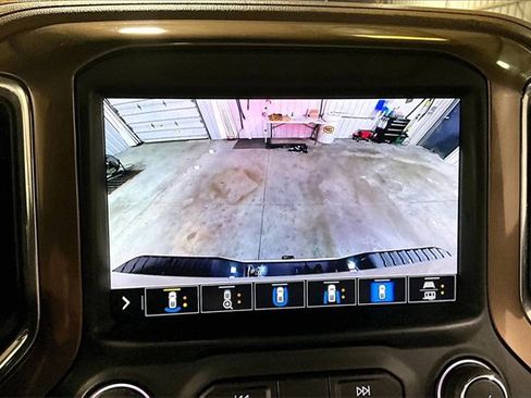 Used 2022 Chevrolet Silverado 3500 High Country image 25