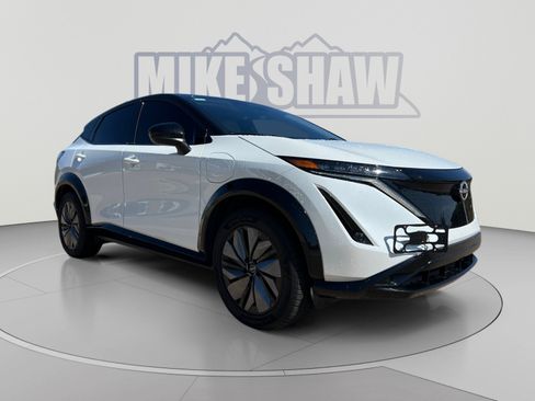 Used 2023 Nissan Ariya AWD image 7