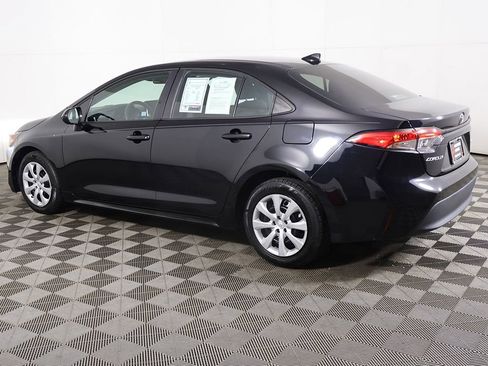 Used 2023 Toyota Corolla LE image 10