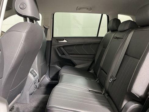 Used 2023 Volkswagen Tiguan SE image 27