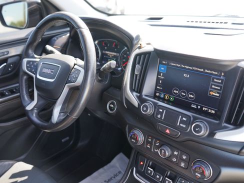 Used 2020 GMC Terrain SLT w/ Preferred Package FWD image 28