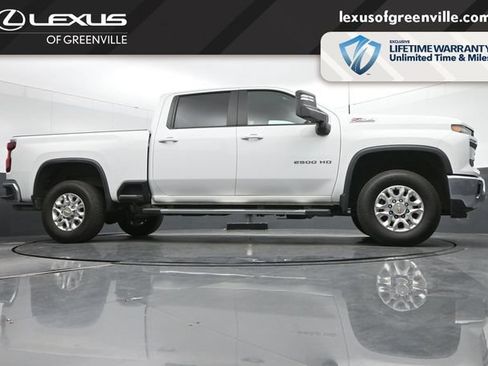 Used 2025 Chevrolet Silverado 2500 LT AWD/4WD image 39
