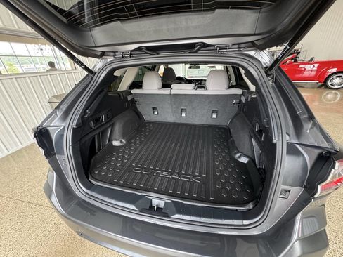 Used 2023 Subaru Outback Premium image 15