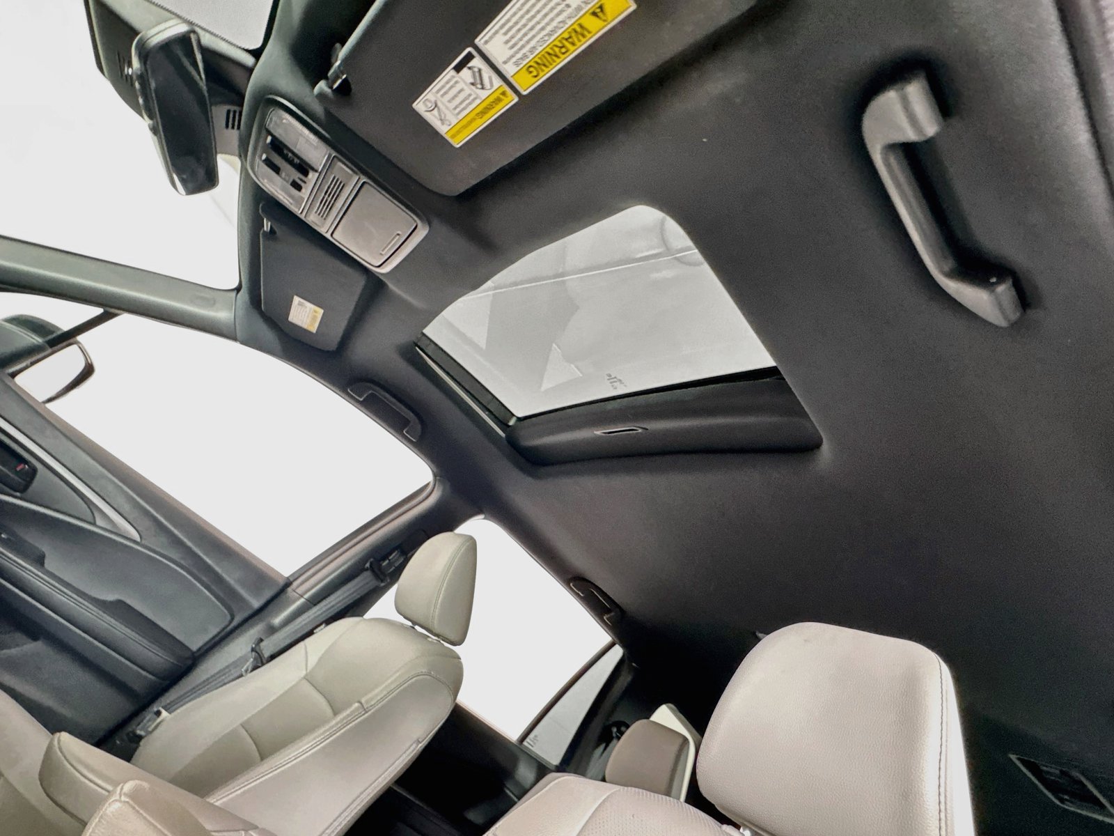 Used 2023 Honda Passport EX-L image 15