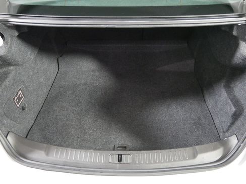Used 2015 Chevrolet Malibu LT FWD image 18