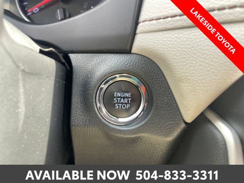 Used 2020 Toyota RAV4 XLE FWD image 34