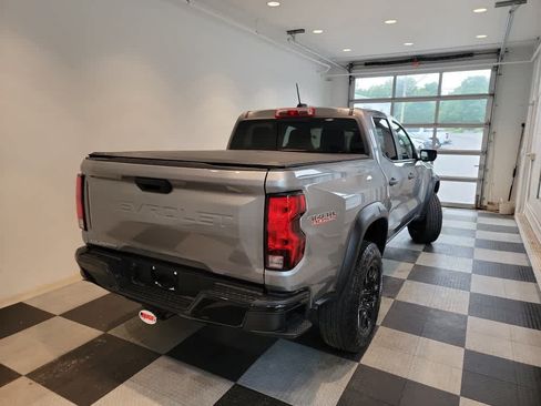 Used 2024 Chevrolet Colorado Trail Boss AWD/4WD image 6