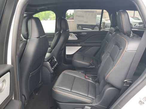 New 2026 Lincoln Aviator Black Label AWD/4WD image 23