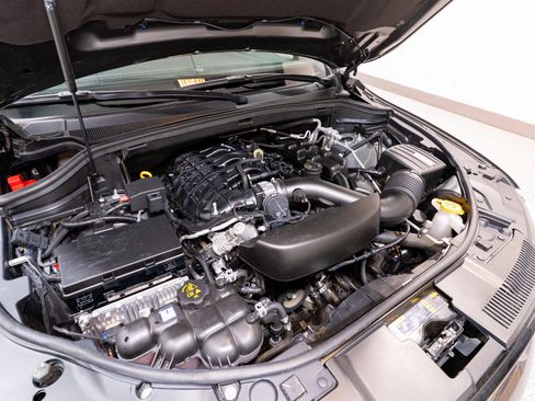 Used 2023 Dodge Durango AWD image 30