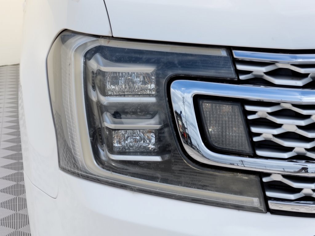 Used 2018 Ford Expedition Max Platinum RWD image 12