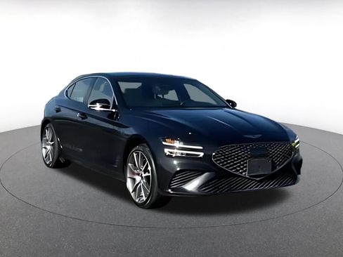 Used 2025 Genesis G70 2.5T AWD/4WD image 10