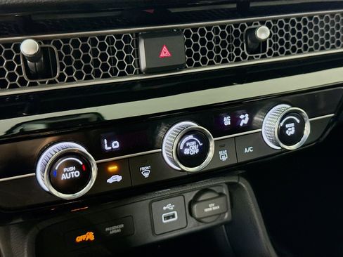 Used 2024 Honda Civic Sport image 17