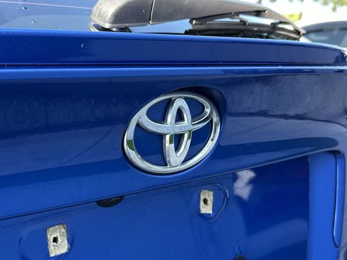 Used 2020 Toyota C-HR LE FWD image 16