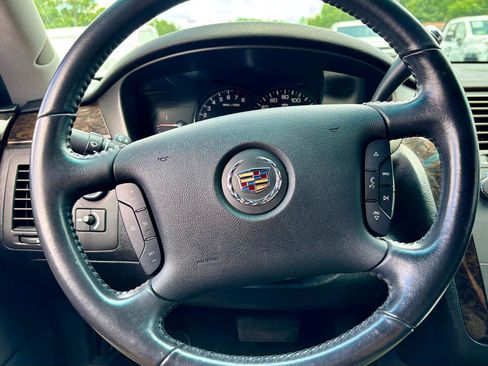 Used 2011 Cadillac DTS Hearse image 15