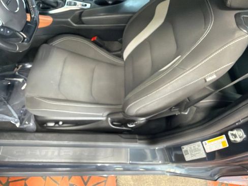 Used 2021 Chevrolet Camaro LT RWD image 15