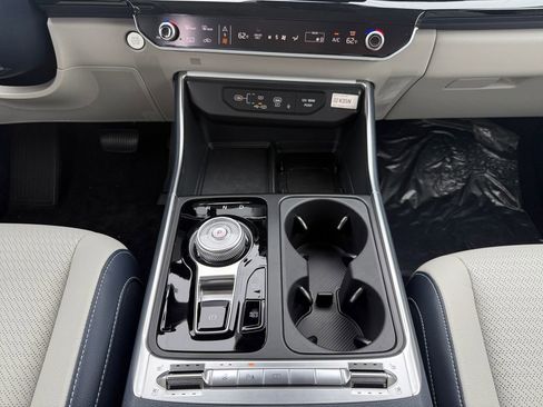 New 2026 Kia Carnival SX Prestige FWD image 11