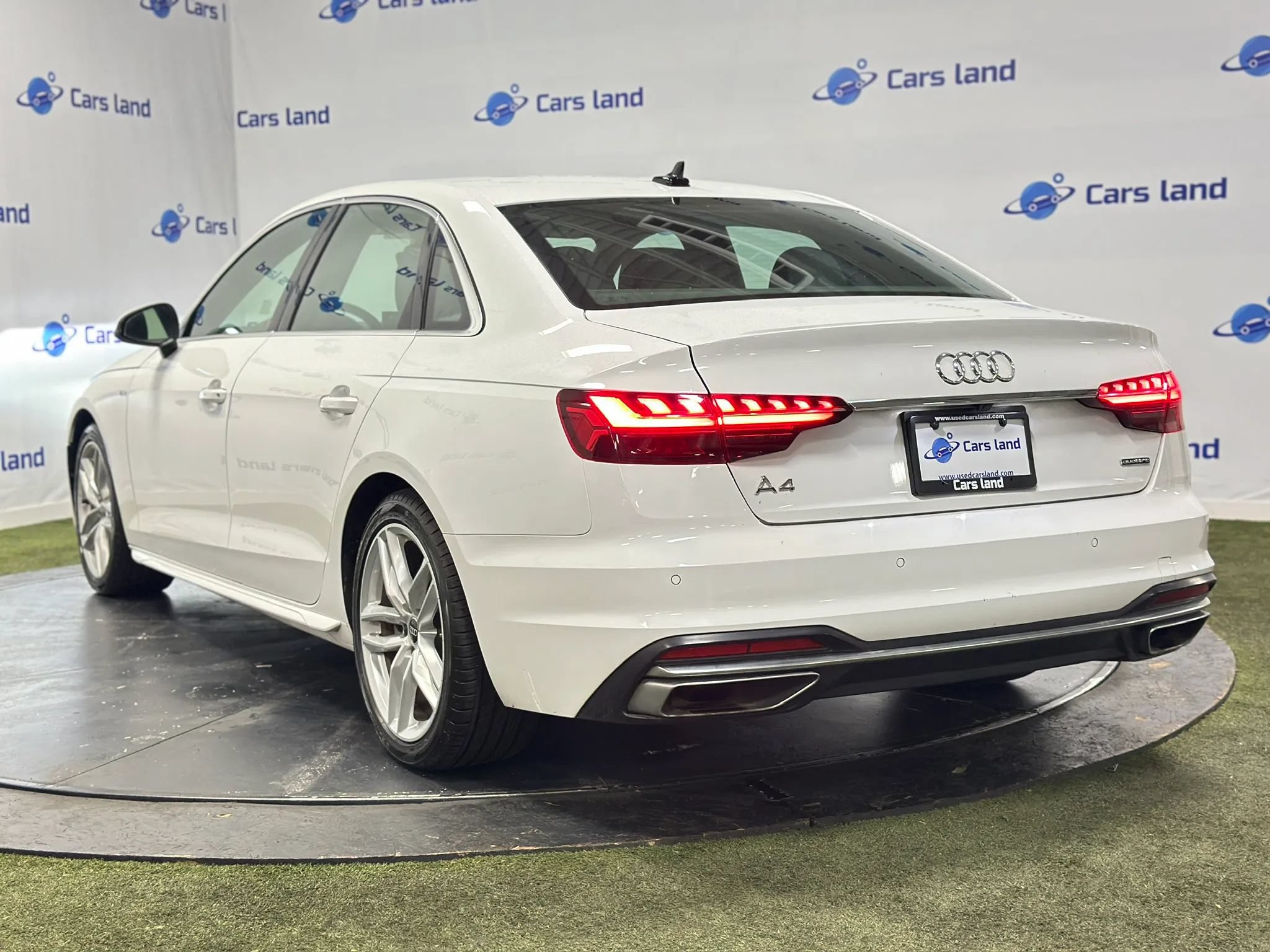 Used 2024 Audi A4 2.0T Premium Plus AWD/4WD image 5