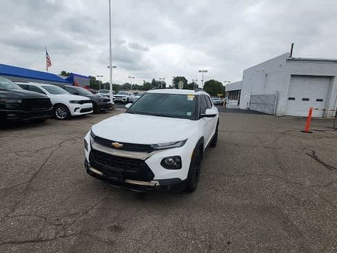 Used 2022 Chevrolet TrailBlazer ACTIV FWD image 3