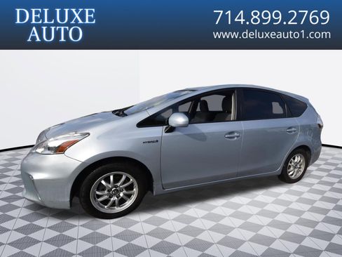Used 2012 Toyota Prius V Three image 1
