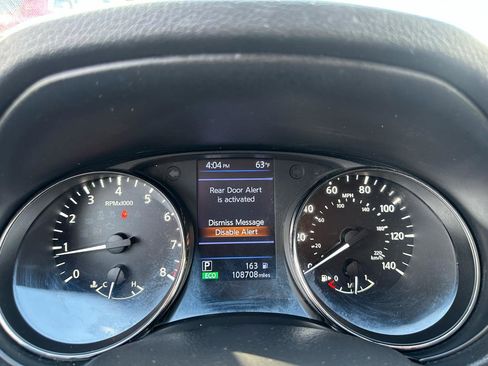 Used 2020 Nissan Rogue SV image 13