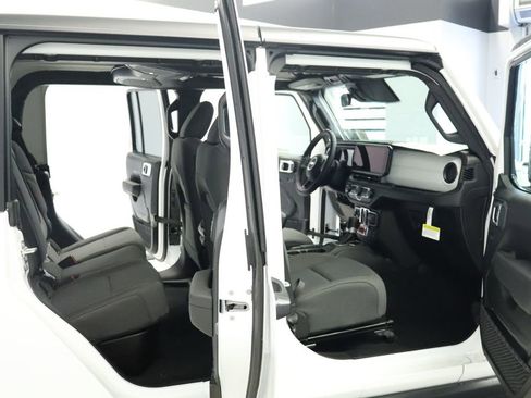 New 2026 Jeep Gladiator Mojave AWD/4WD image 22