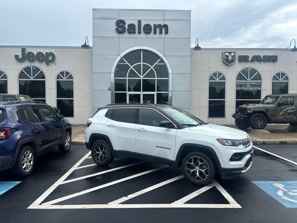 Used 2024 Jeep Compass Limited AWD/4WD image 1