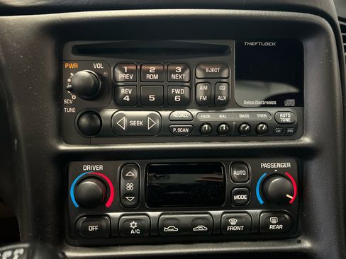 Used 2002 Chevrolet Corvette Z06 w/ Memory Pkg image 27