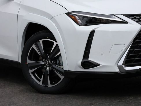 New 2026 Lexus UX 300h AWD image 3