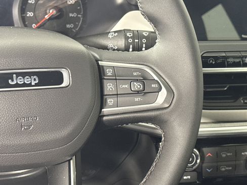 New 2026 Jeep Compass Limited image 15