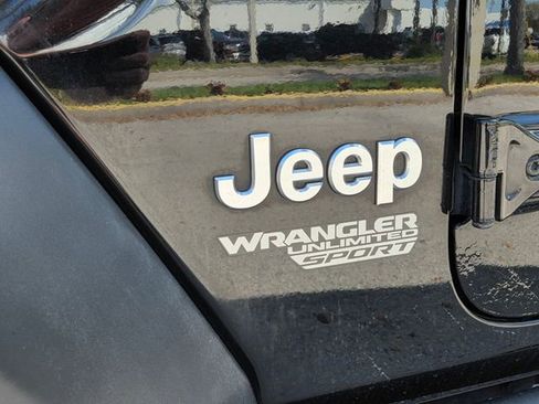 Certified 2018 Jeep Wrangler Unlimited Sport S image 5