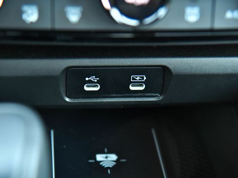 Used 2025 Honda Accord Sport image 26