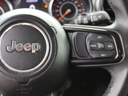 Used 2023 Jeep Wrangler Sport S image 17